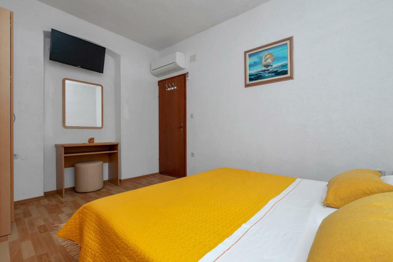 Dado A6 Apartments Igrane Extérieur photo